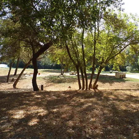 Apartamento Studio Victor Hugo Pont Du Gard Montfrin
